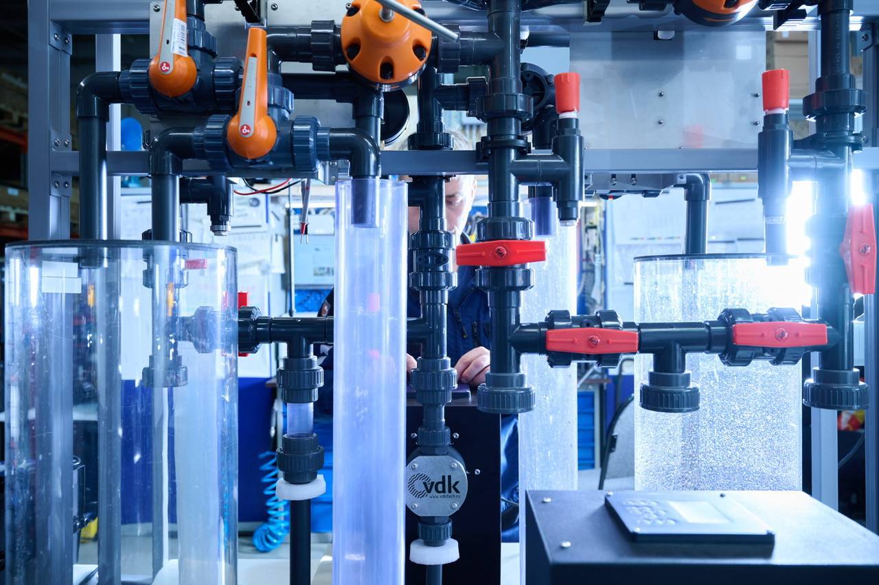 Резиденты ОЭЗ Москвы представили продукцию на выставке «Иннопром. Центральная Азия»