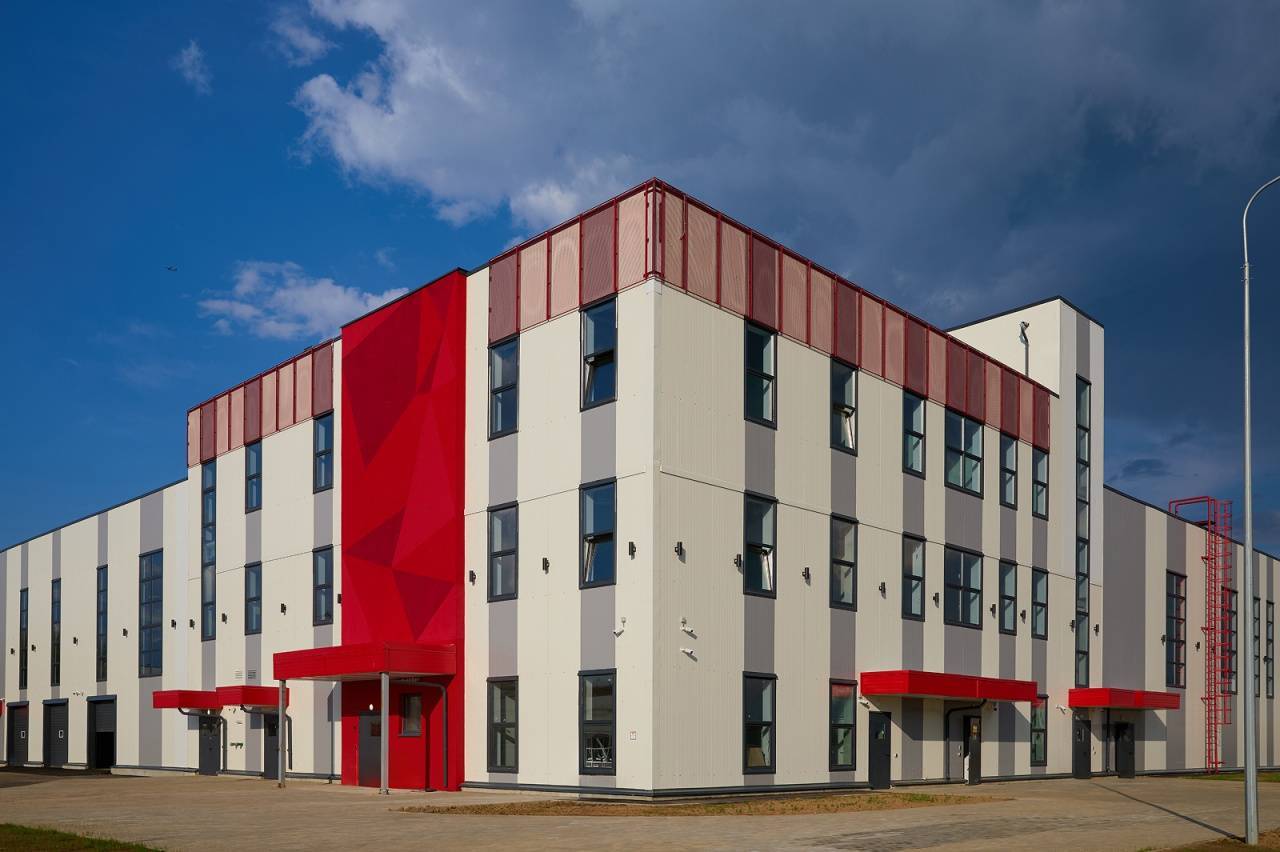 Завершено обустройство фасадов в двух новых корпусах технопарка «Алабушево» в Зеленограде