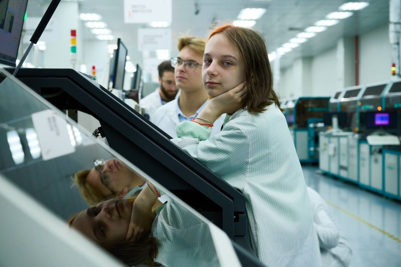 Инженеры нового поколения: ОЭЗ Москвы приняла на работу первый выпуск колледжа НИУ МИЭТ