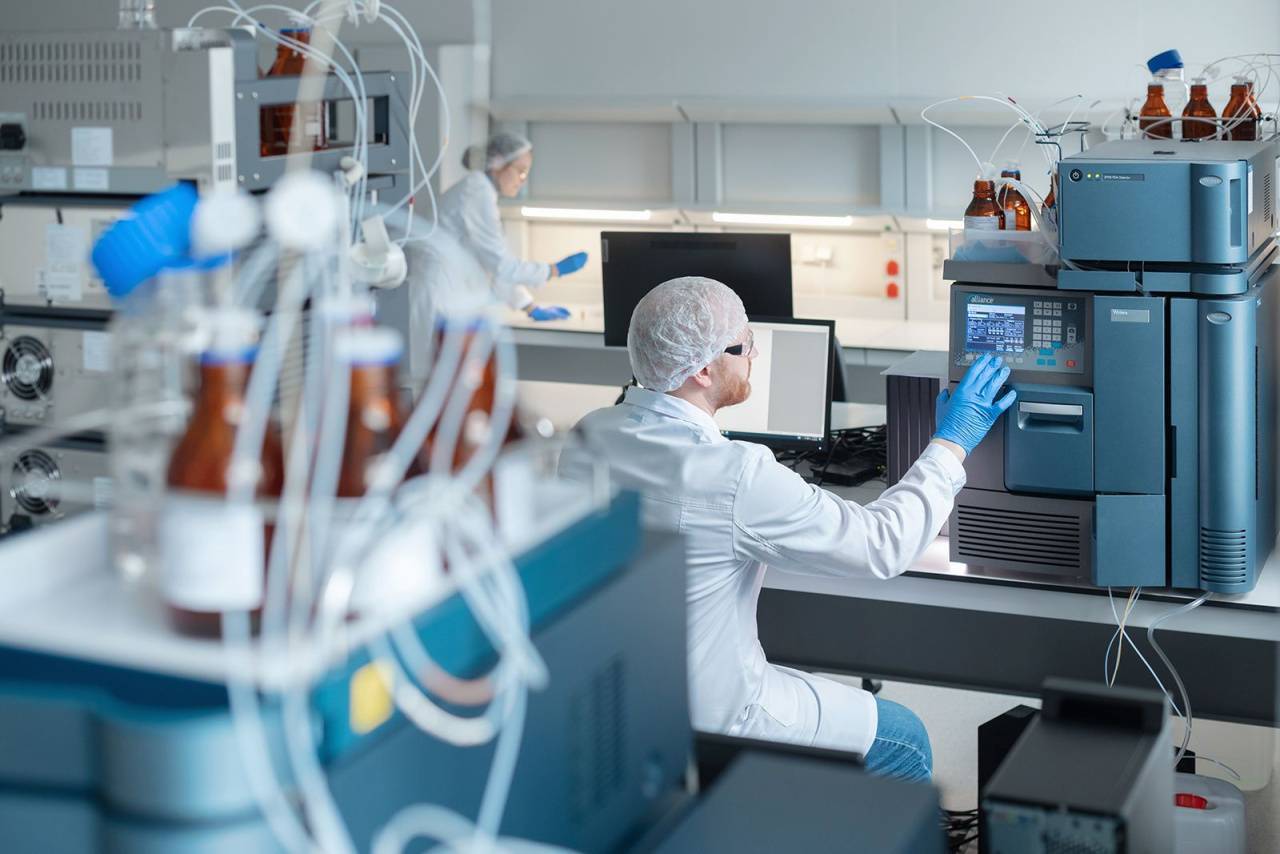 Нейросети, роботы и станки: что осваивают студенты на практике в проекте «Техностажировка»