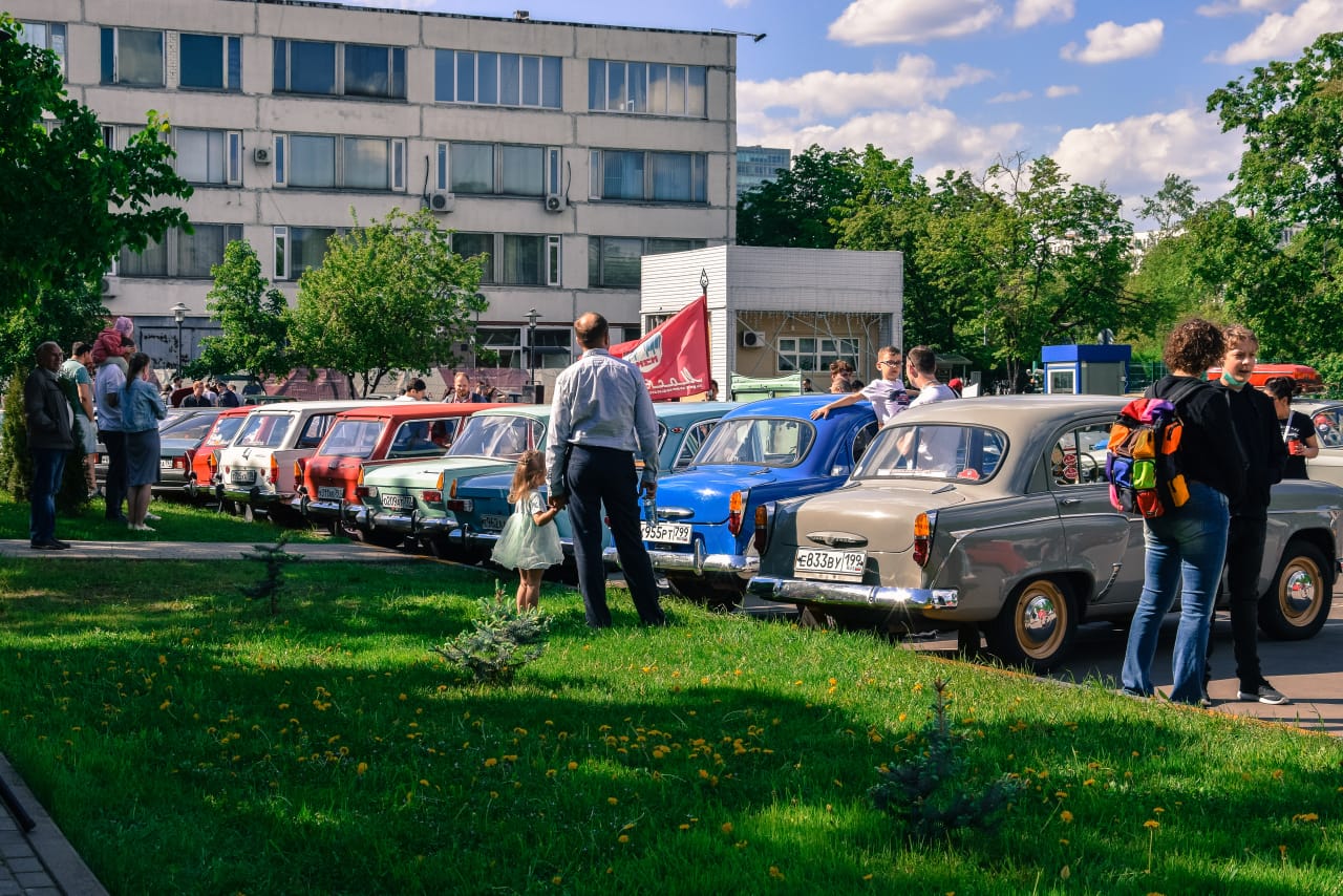 160 автомобилей «Москвич» соберет фестиваль в ОЭЗ «Технополис Москва»