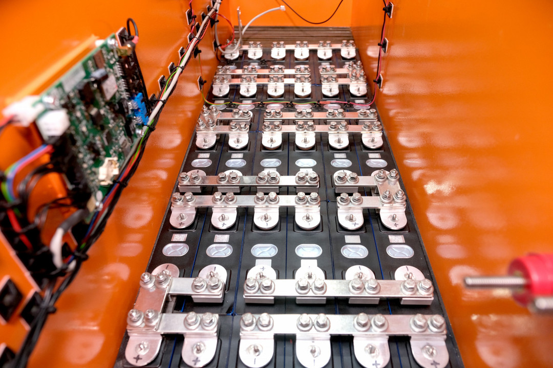 Партия литий-ионных батарей впервые отправится из ОЭЗ «Технополис Москва» в Колумбию