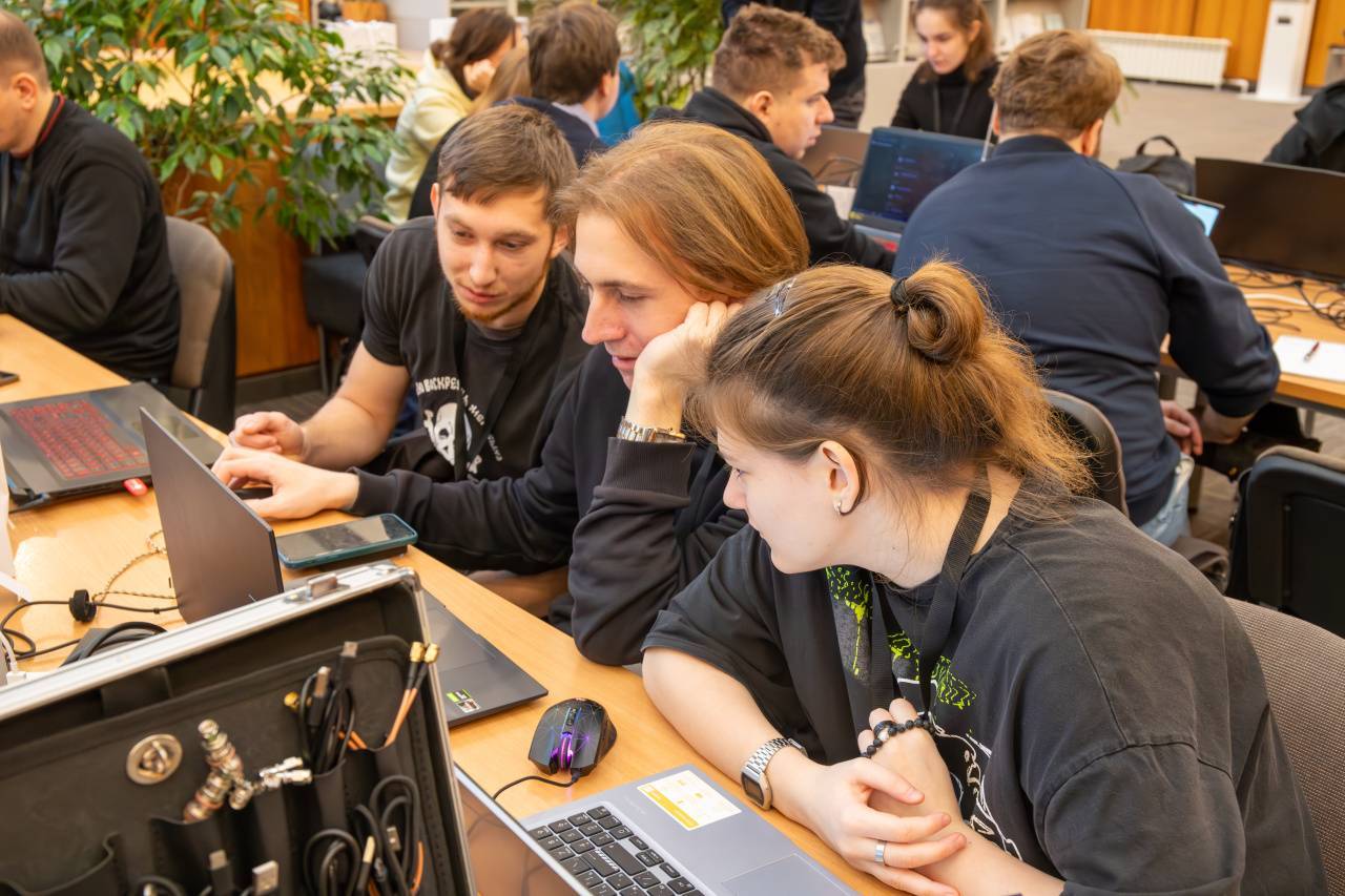 В ОЭЗ «Технополис Москва» начались Всероссийские соревнования «Радиофест-2025»